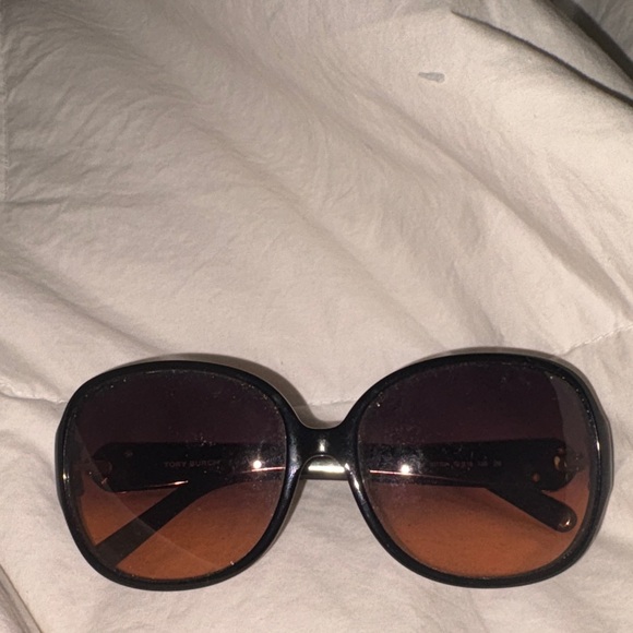 Tory Burch Black and Brown Sunglasses - Picture 1 of 3